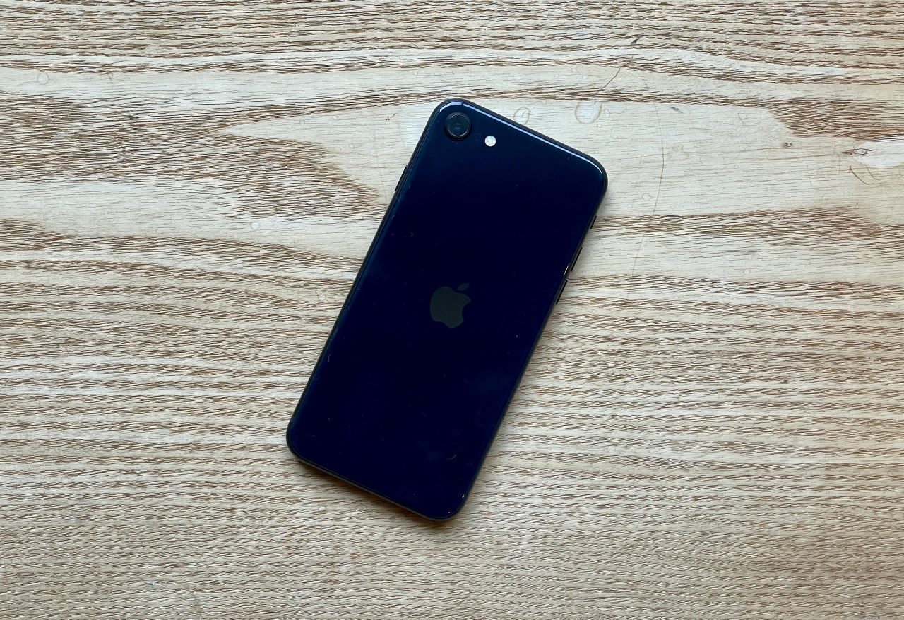 今日発送iPhone iPhoneSE 本日支払いにて本日発送 SE3 (第3世代