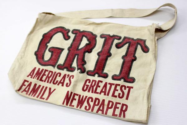 ビンテージ GRIT 染み込みプリント ニュースペーパーバッグ