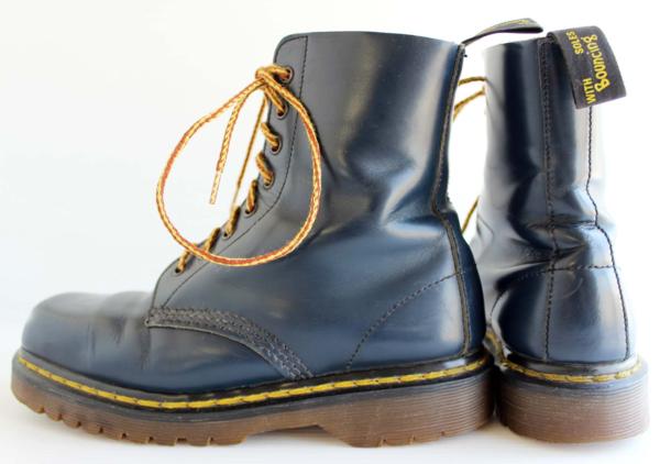 英国製 DR.MARTENSドクターマーチン スクエアトゥ 8ホールブーツ 紺