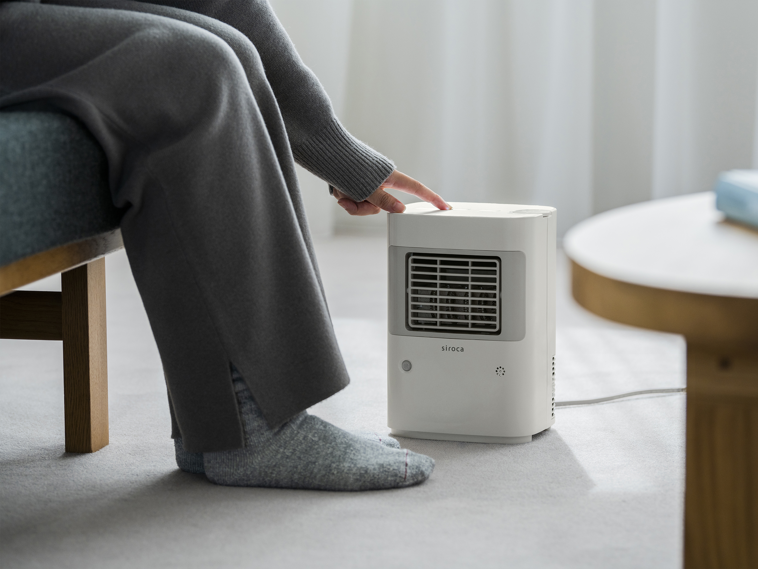 siroca スタンド式電気ヒーター ホワイト siroca スタンド式電気