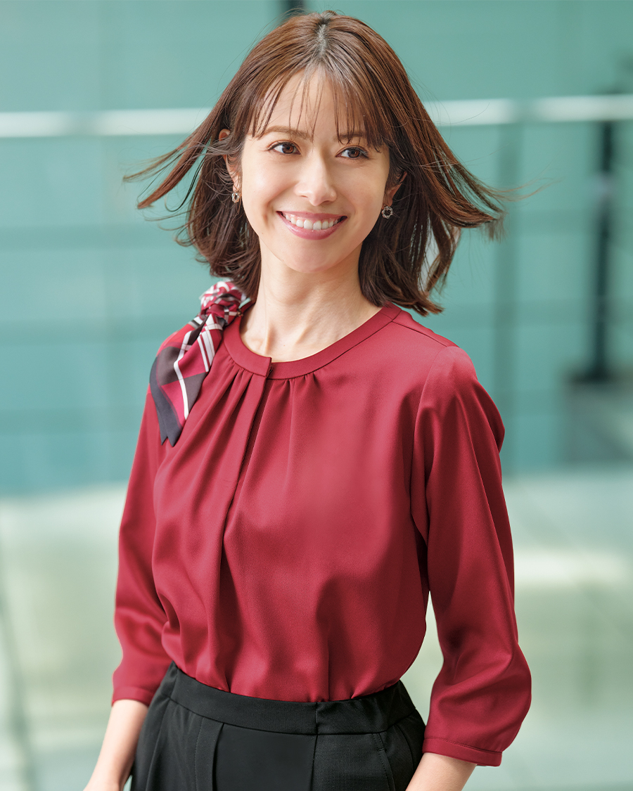 クリーミーサテン】七分袖 サテンプルオーバーブラウス | ユニフォーム