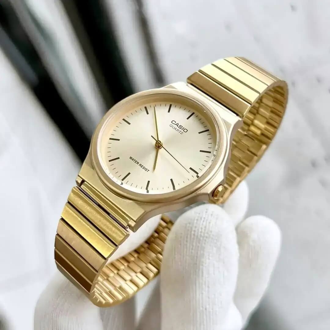 Casio MQ-24G-9EDF Watch – STYLEBUD.COM