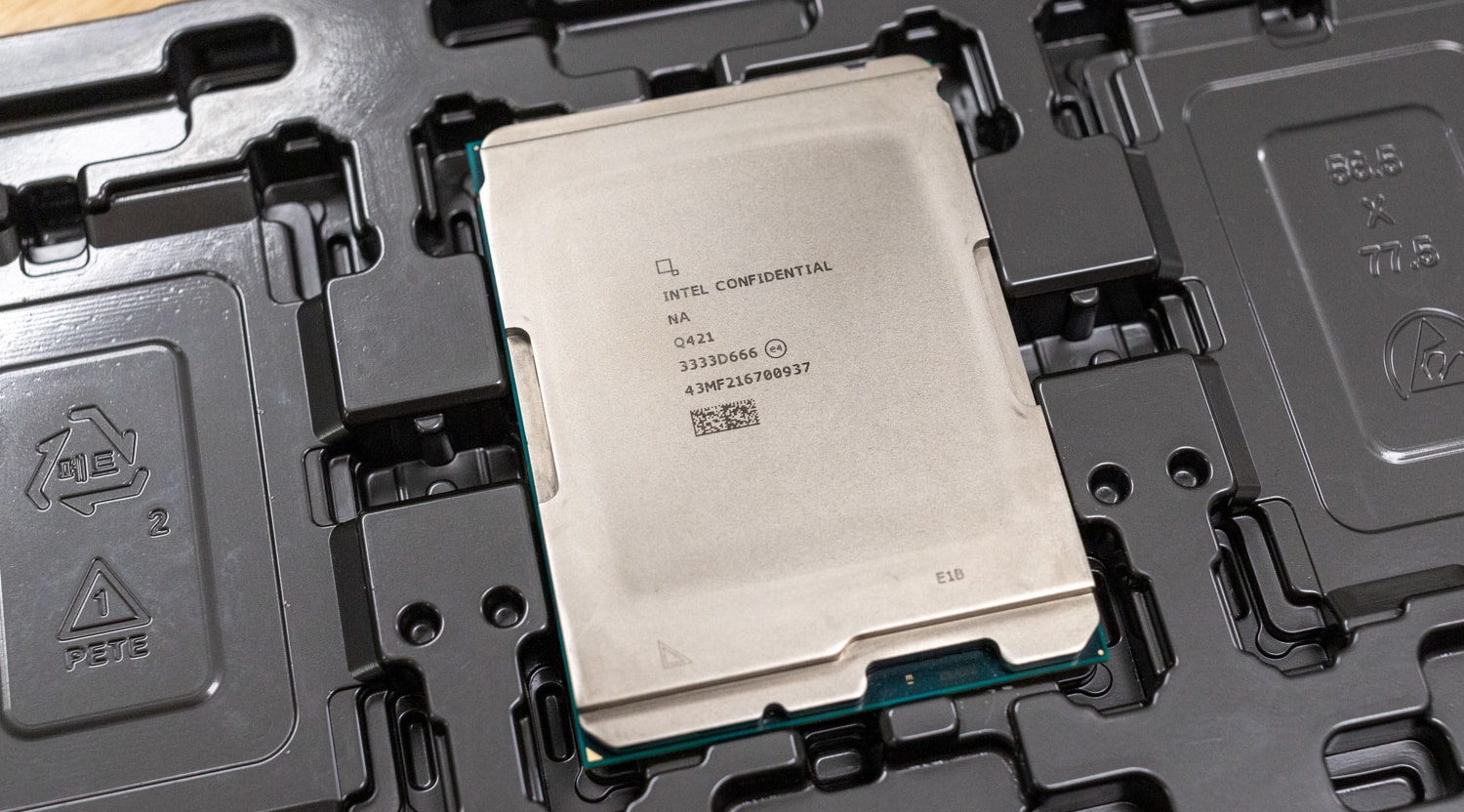 動作確認済 Intel Xeon Platinum 8164 26C52T 動作確認済 Intel Xeon
