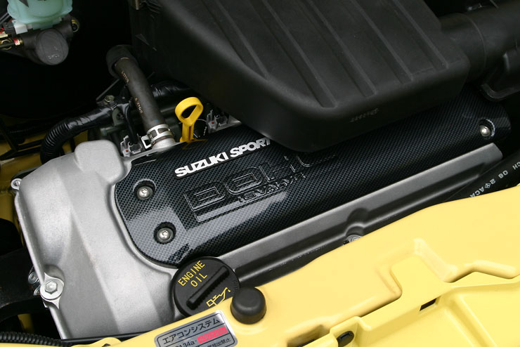 SUZUKI SPORT Racingスイフトスポーツ用カーボン調プラグカバー新登場