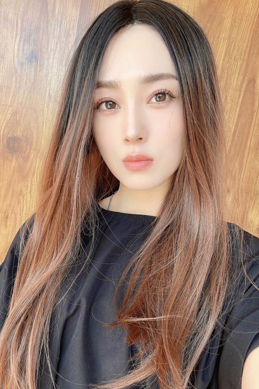 フロントレースで自然なウィッグはSUGARCRANZにお任せ！