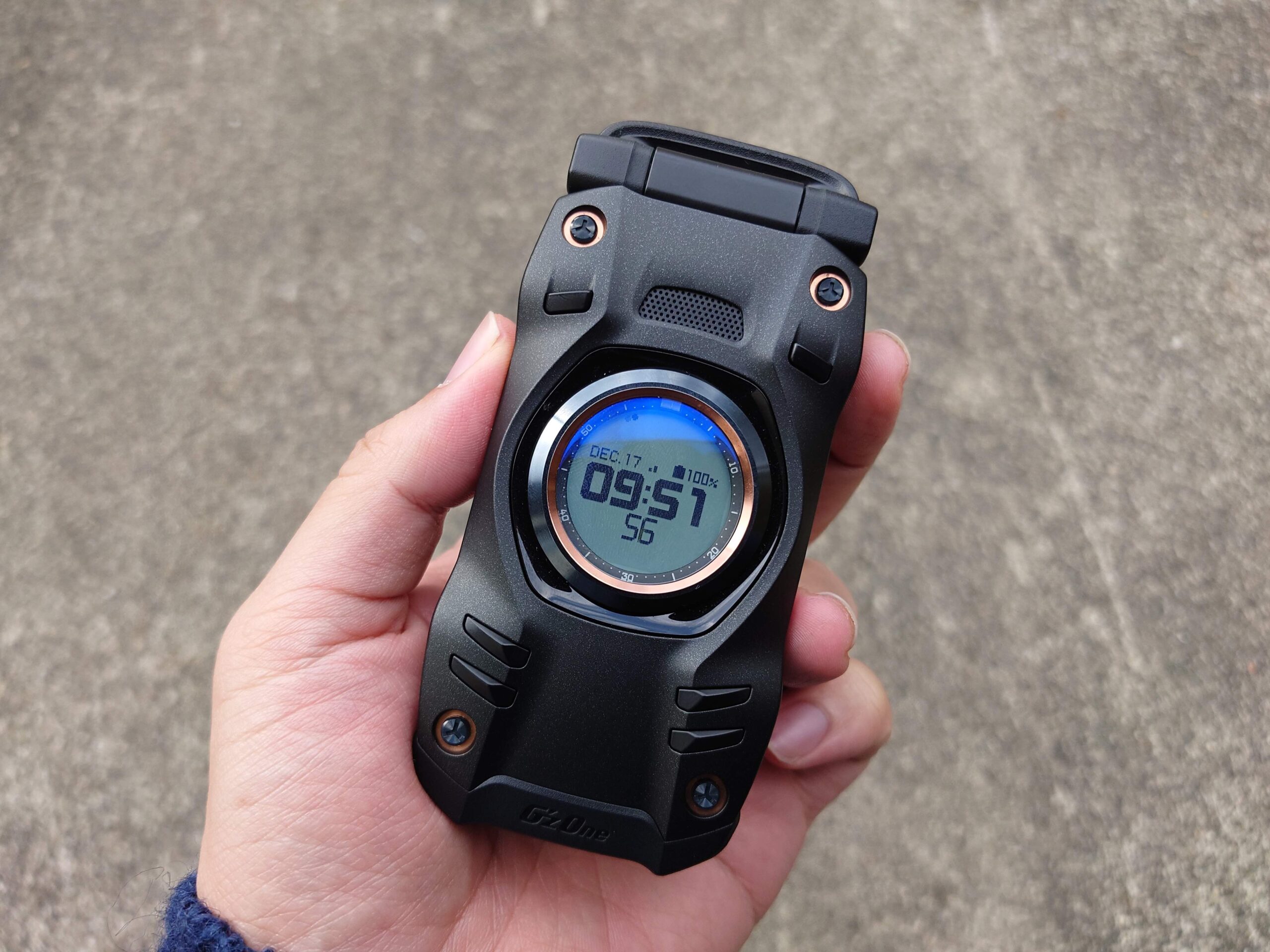 令和のケータイ「G'zOne TYPE-XX」を使って感じた魅力。タフネスだけ