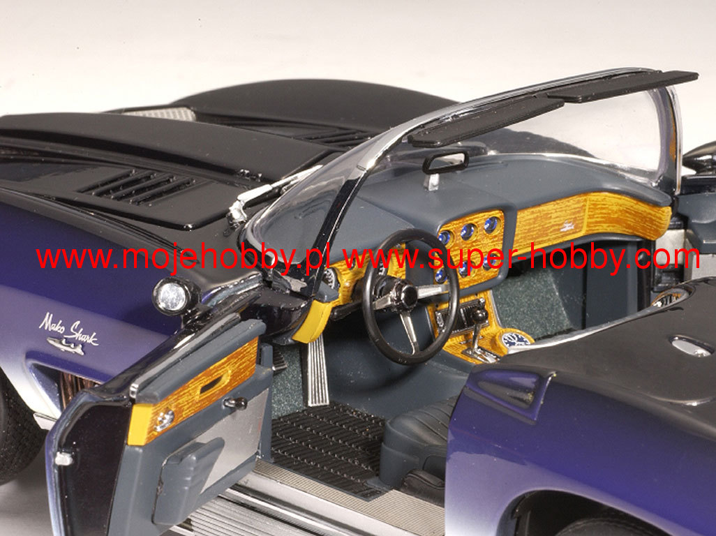 Chevrolet Corvette Mako Shark - Die-cast model - AutoArt 71131