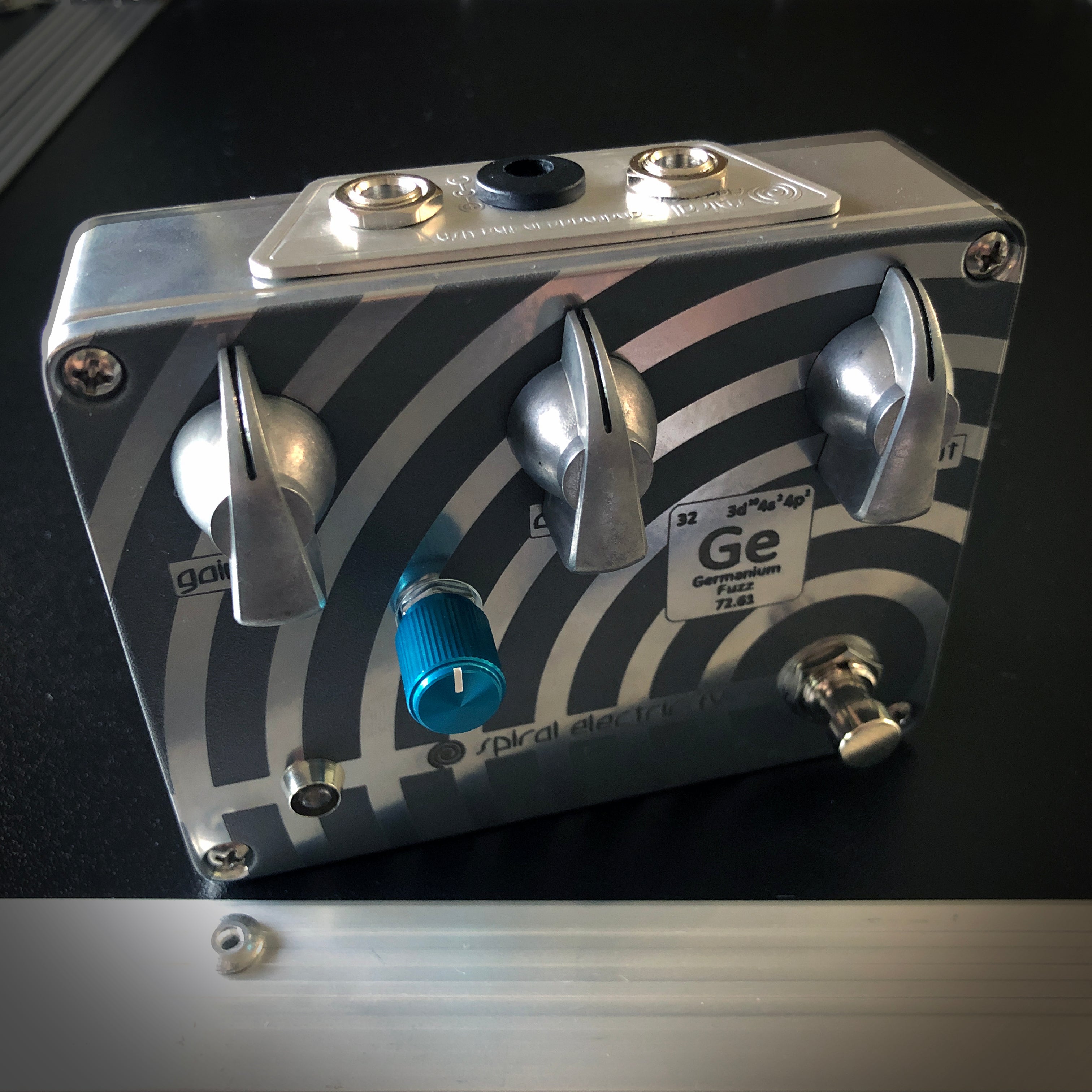 Ge Fuzz - Germanium/Silicon Hybrid Fuzz – Spiral Electric FX