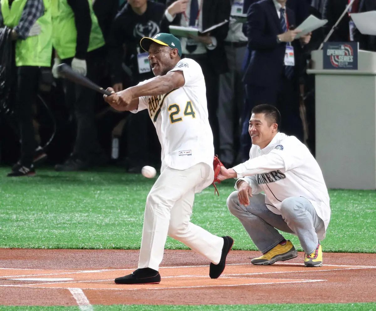 2019年3月のMLB開幕戦で来日し、始球式に登場したリッキー
