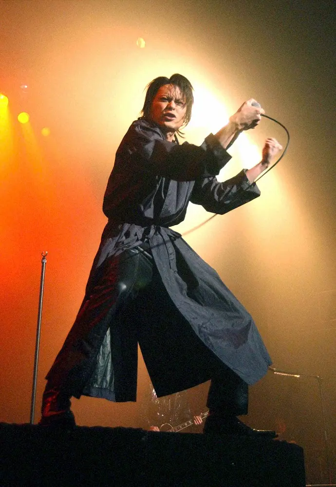 BUCK-TICK櫻井敦司が新型コロナ感染 のどの違和感で検査 4日のツアー