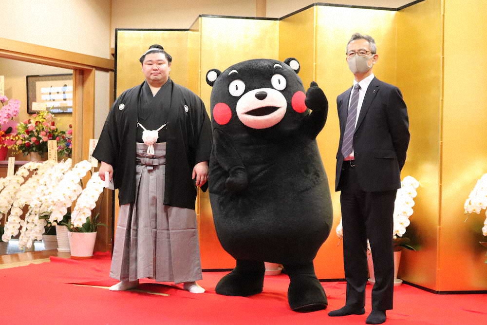 くまモン祝福！ 正代は新大関の決意新た「活躍で恩を返していきたい