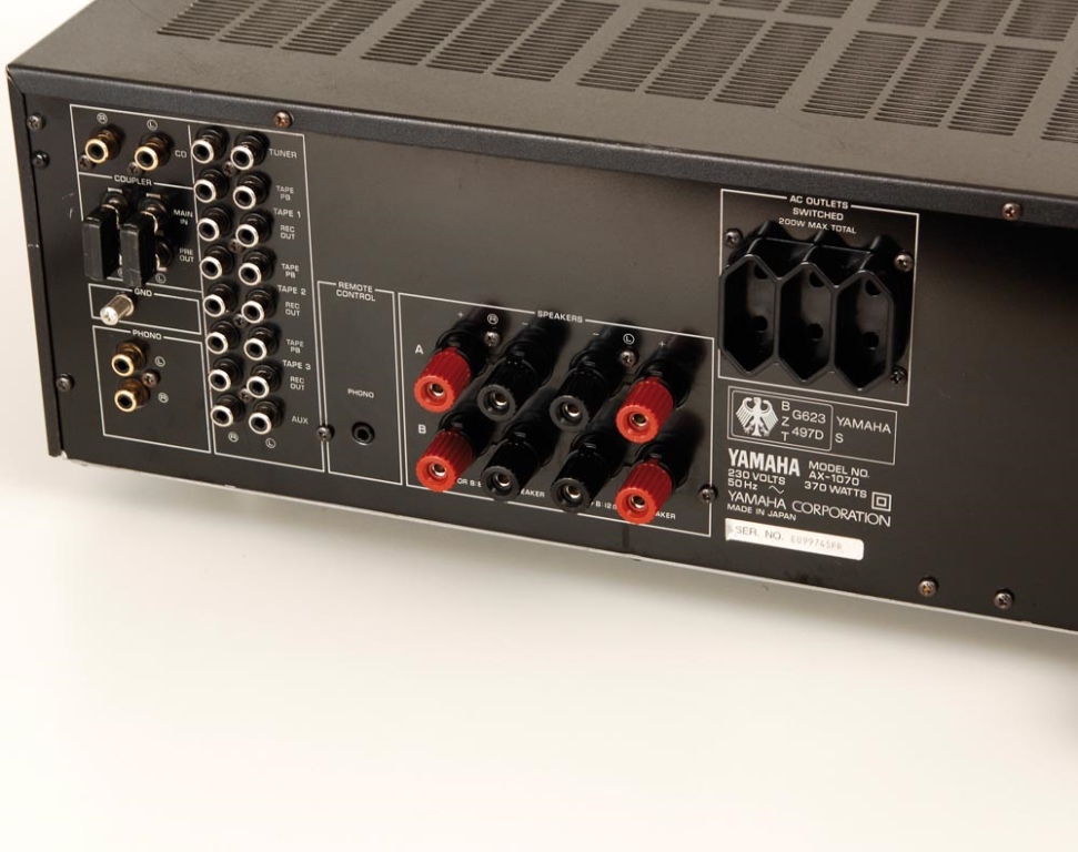 Yamaha AX-1070 | H59099
