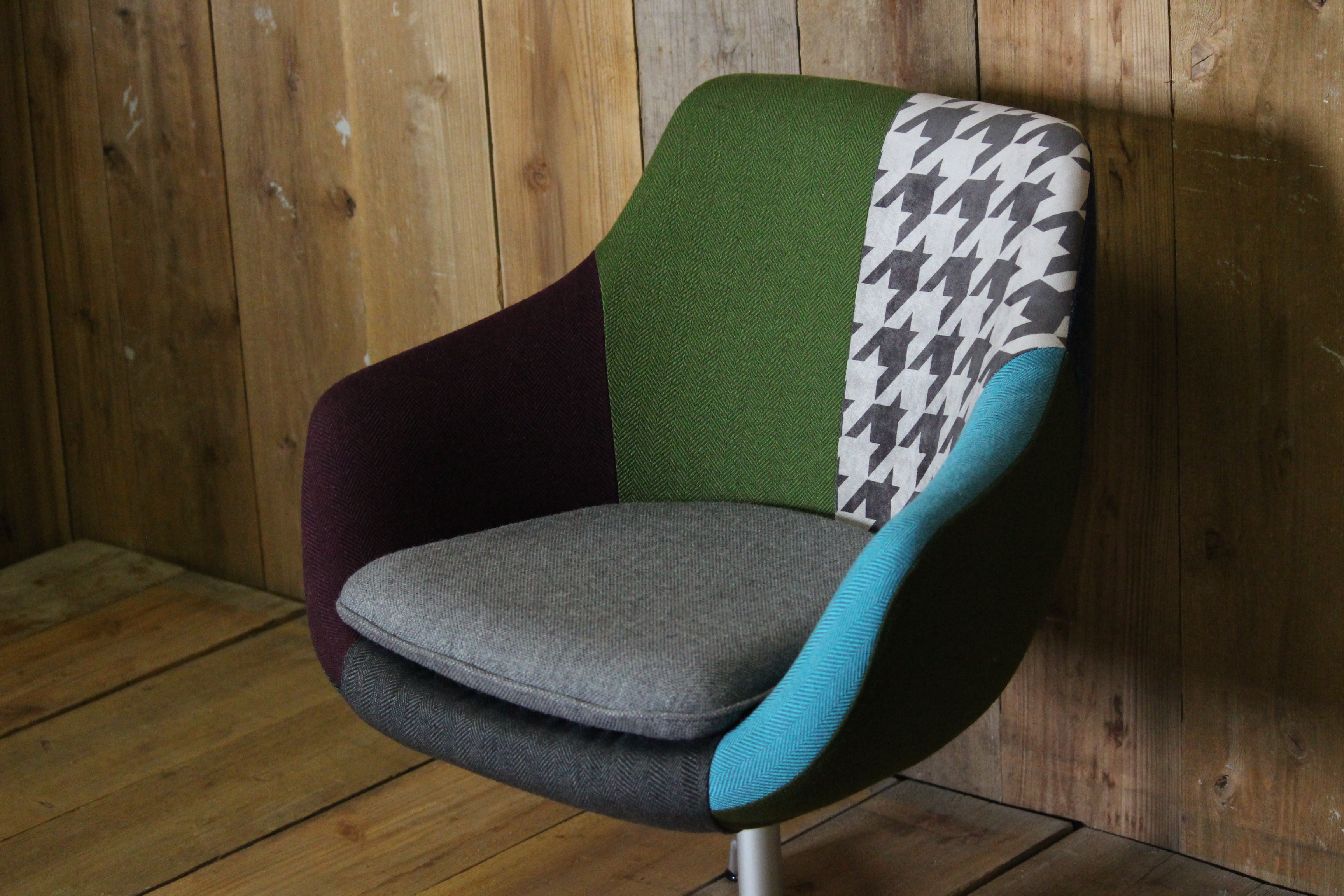 Cosmic Chair Xtype/コスミックチェア エックスタイプ - SWITCH Online