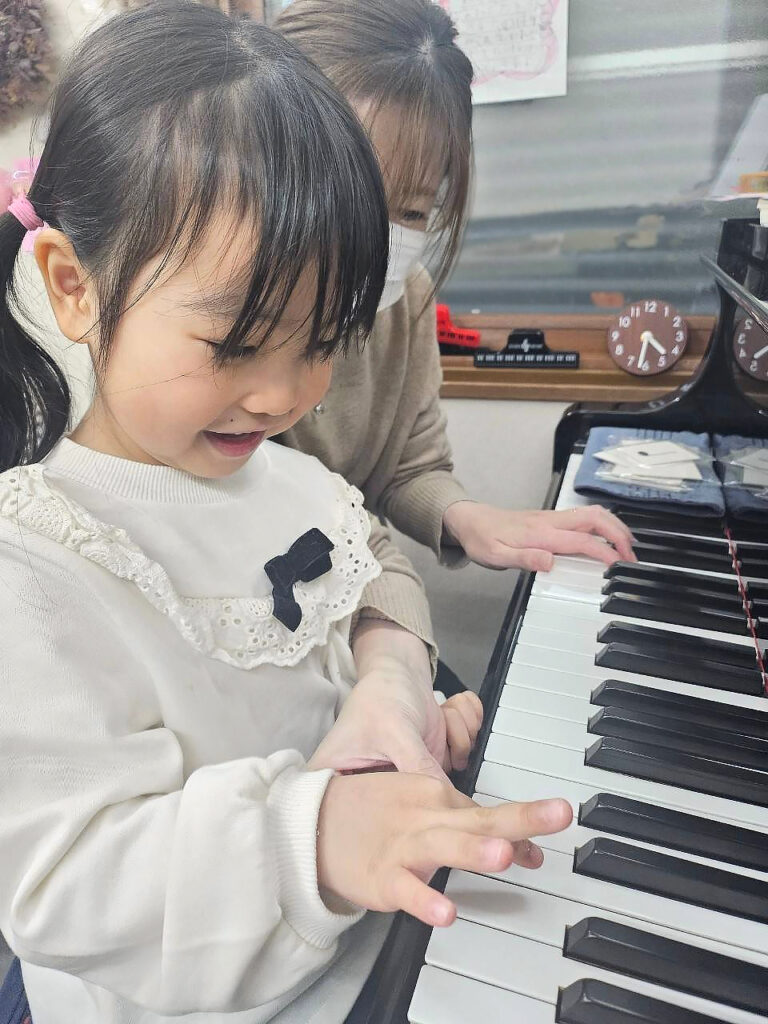 西宮・神戸・甲子園・鳴尾・甲子園口のピアノ/リトミック/学童保育