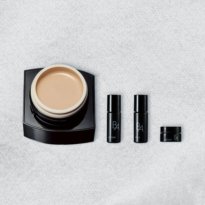 B.A ホリデイキット 2025 ハイドレイティング カラークリーム P1