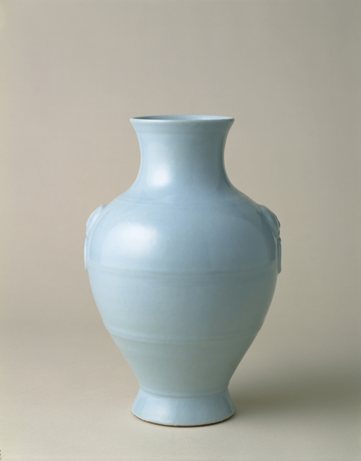 天藍釉瓶 「大清乾隆年製」銘 | コレクション | ポーラ美術館