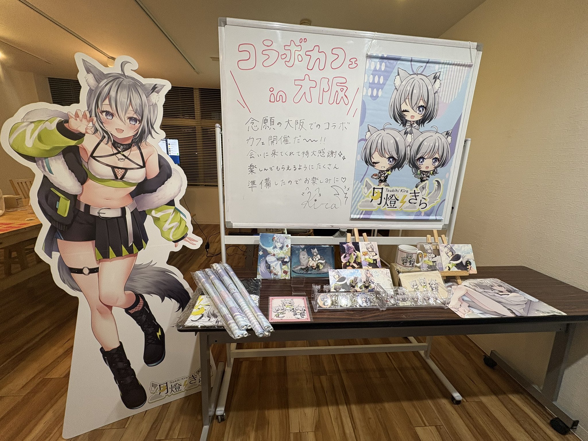 制作事例】Vtuber月燈きら様の等身大パネルを制作しました！ | 株式