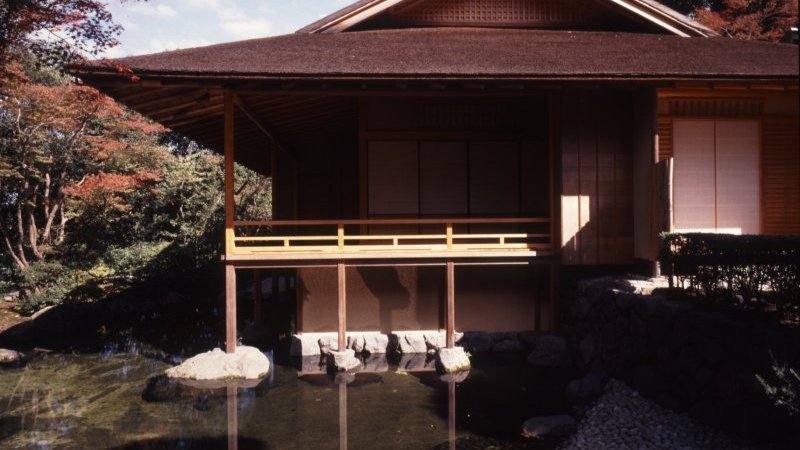 数寄屋建築」の匠・中村外二工務店が伝承する建築の心を紐解く｜Pen Online