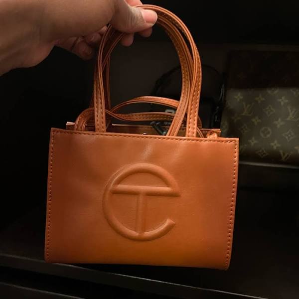 2日配信【テルファー】タン 淡い茶色 ショッピングバッグ – Perfume Japan