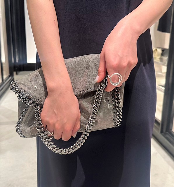 お悩み解決】『ファラベラバッグ』の活用術！STELLA McCARTNEY(ステラ