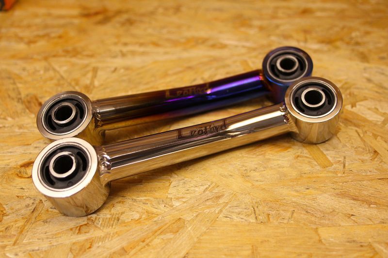 Leopard チタンエンジンサブハンガー [シグナスX・BW'S125]