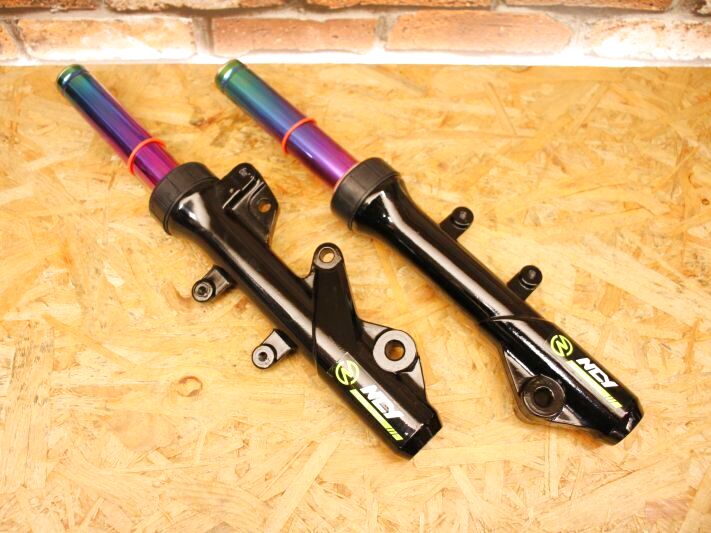 シグナスX・BW'S125のカスタムパーツショップ [ Partyup / パーティー