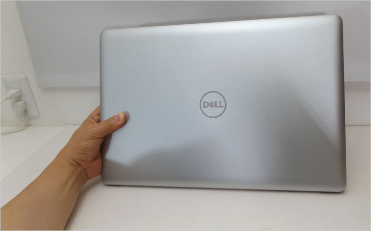 光学ドライブも搭載、Inspiron 17 3000（3793）レビュー GeForce MX230