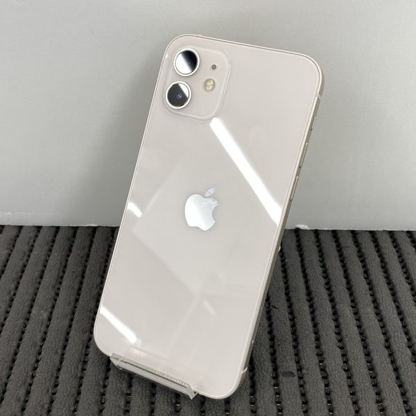 APPLE 〔中古〕iPhone12 128GB ホワイト NGHV3J/A docomo対応 SIM