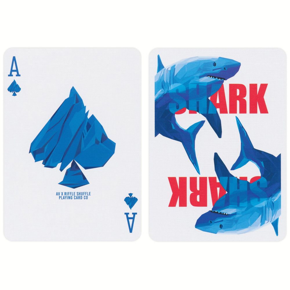 The Shark Playing Cards by Riffle Shuffle - playingcardshop.eu