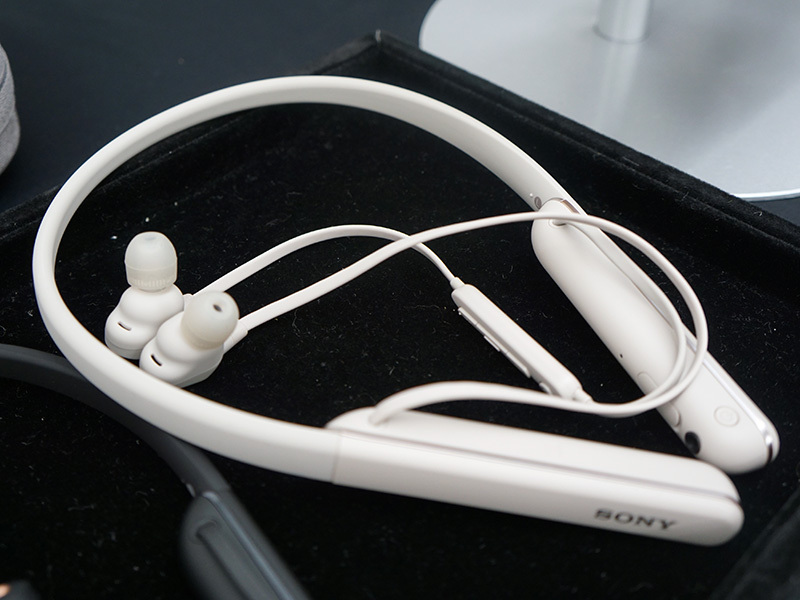 ソニー、“QN1”チップ搭載ネックバンド型ワイヤレスイヤホン「WI