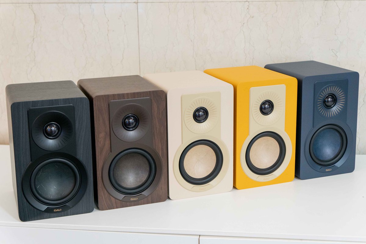 DALI、“もっとも小さな「KORE」”を掲げるブックシェルフ型スピーカー