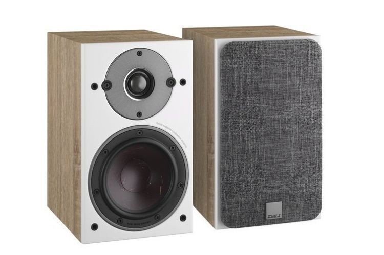 スピーカーはDALI「OBERONシリーズ」ブックシェルフがワンツー