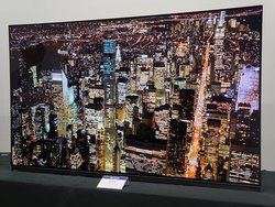 フナイ、4K Wチューナー/録画HDD内蔵の有機ELテレビ「7020シリーズ