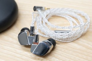 final、新フラグシップイヤホン「A8000」を約20万円で12/13発売