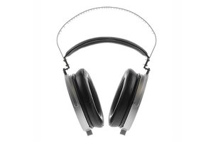 水月雨、平面磁界型ヘッドホン「啓明星 - VENUS」と独自ダイナミック型