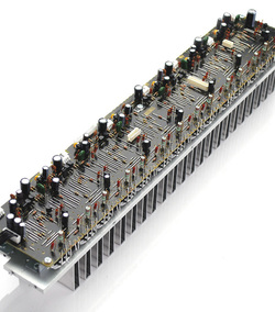 マランツ、スリムAVアンプ新モデル「NR1605」－ 4K/60PやDSD