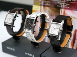 ソニー、スマートウォッチ初のWAON採用機「wena wrist」Hanae Mori