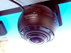 ケンウッドの球体360度ドライブレコーダー「DRV-CW560」を試す