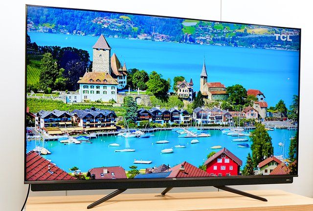 オーバー55型”を当たり前に！QLED採用ハイコスパテレビ、TCL「C815」の