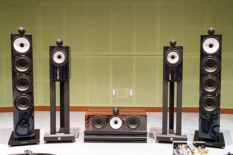 Signature” の名を継ぐB&W最新スピーカー。「700 S3 Signature