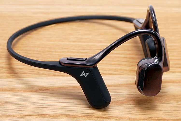 AVIOTの“ながら聴き”は音が良い！骨伝導+BAイヤホン「Openpiece Elite