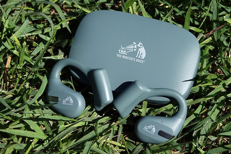 仕事にも家事にも運動にもバッチリ！ ビクター“ながら聴き”イヤホン