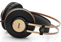 ペルソナ5とAKGがコラボ！佐倉双葉のヘッドホンについて副島さんと目黒