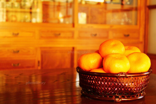 こたつの上のみかん 写真素材 [2299153] - フォトライブラリー