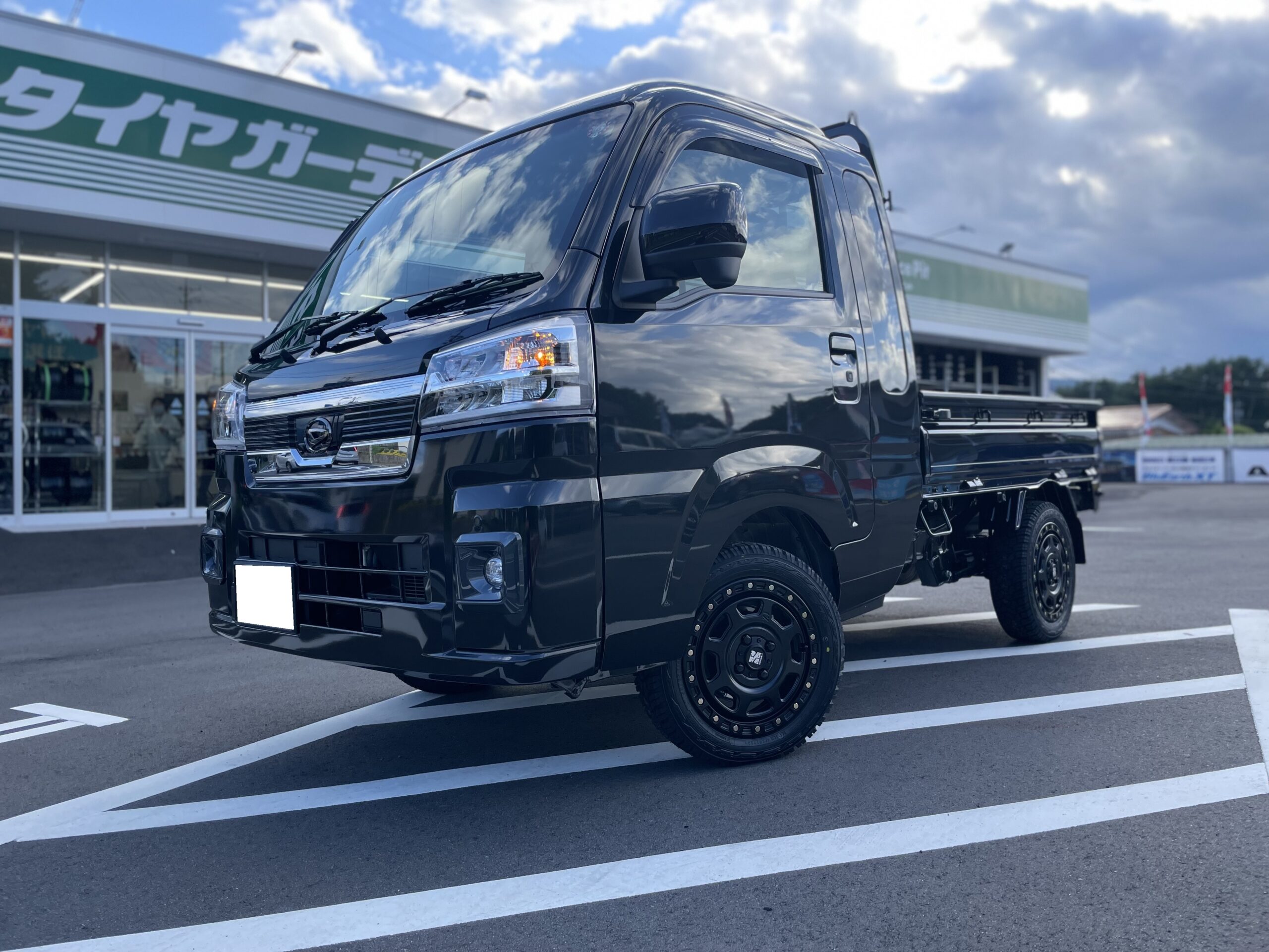 ダイハツ ハイゼットジャンボ | タイヤはピットイン