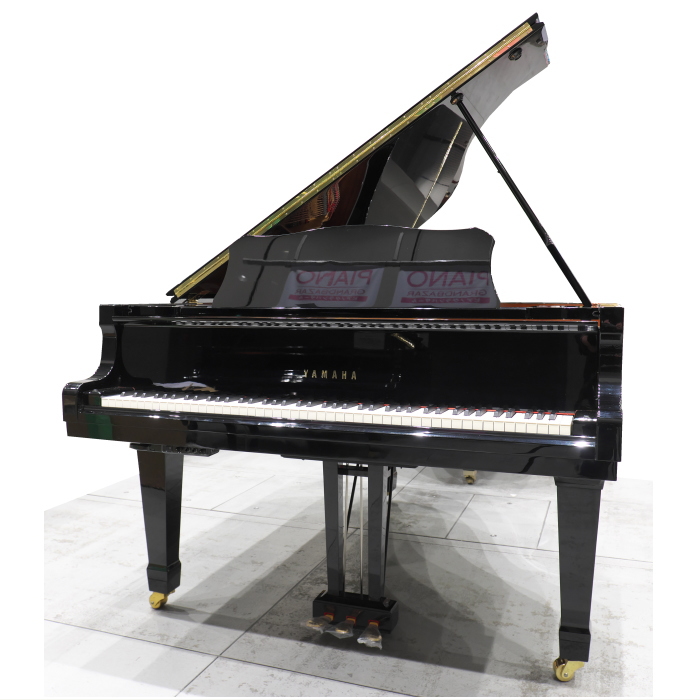 株式会社ピアノプラザ | YAMAHA C1X
