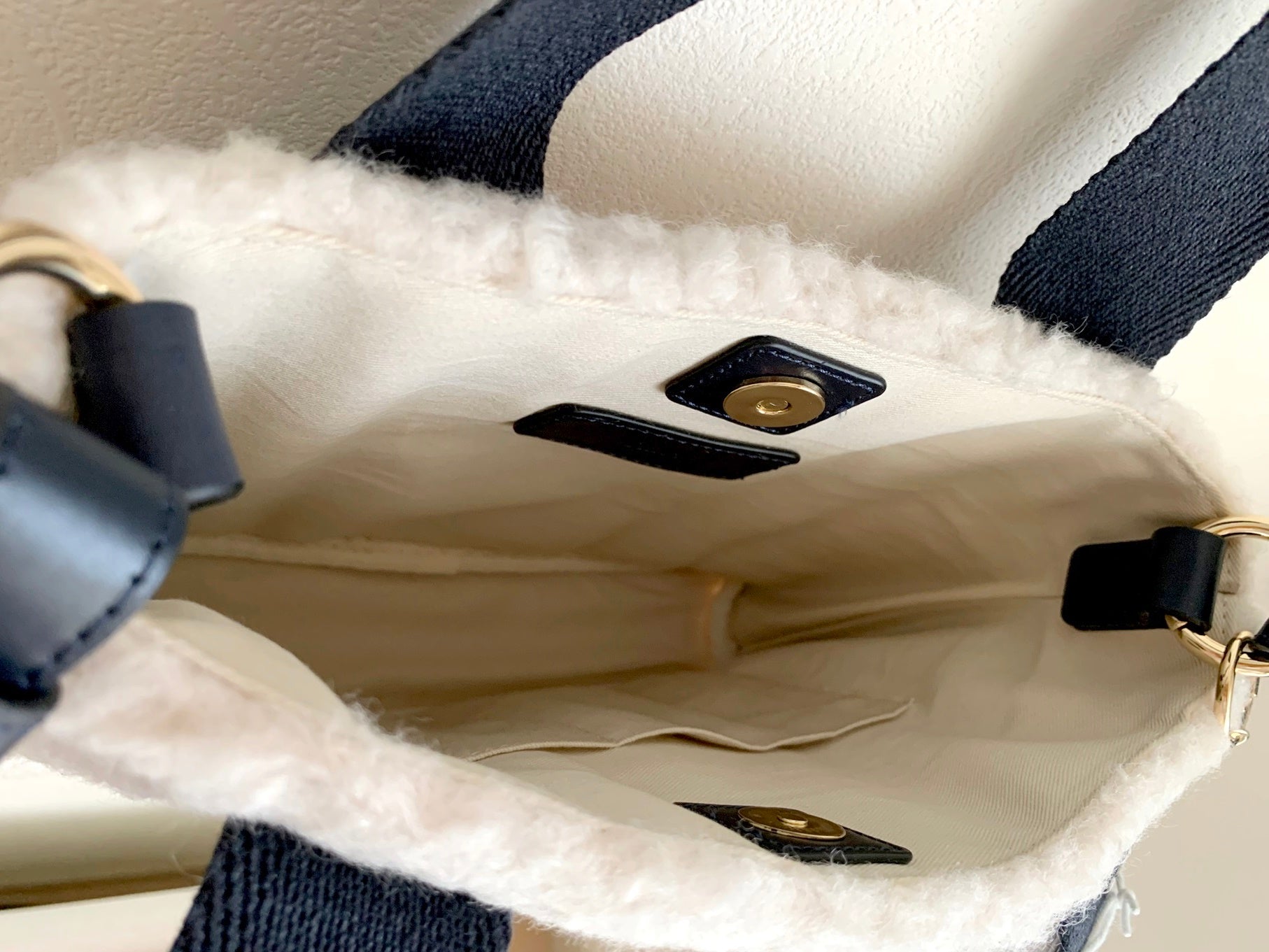 Chloe』クロエ もこもこ ロゴ ミニトートバッグ ショルダー付 Navy