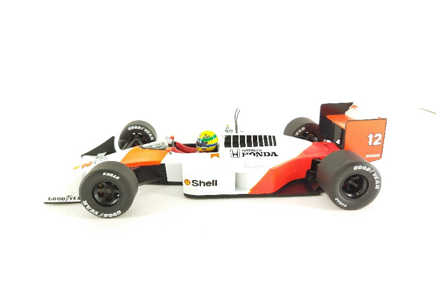 ミニチャンプス 1/18 マクラーレン MP4/4 アイルトンセナ入荷しました