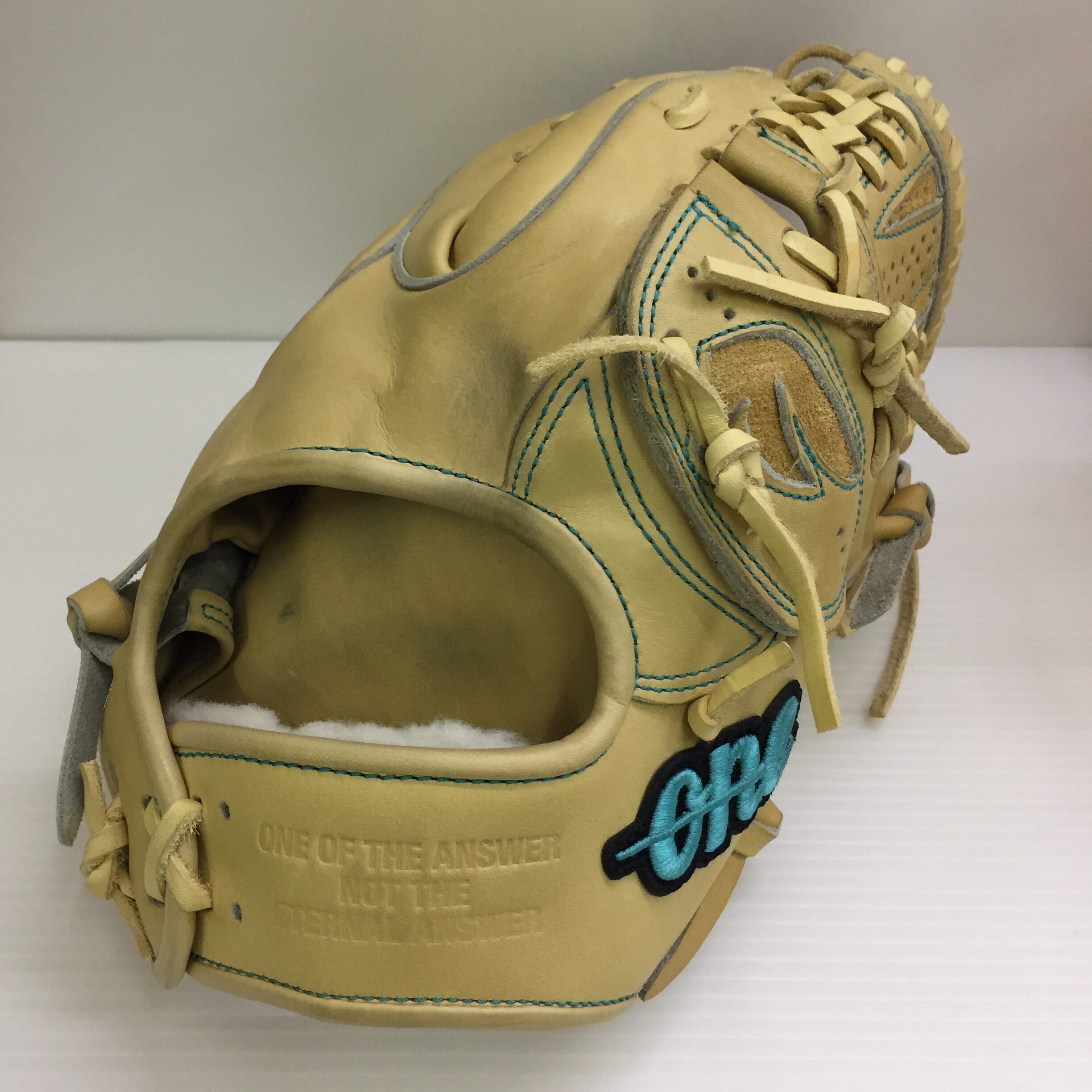 ワンオブジアンサー ONE 硬式 内野手用 グローブ ONE18 - 野球グローブ