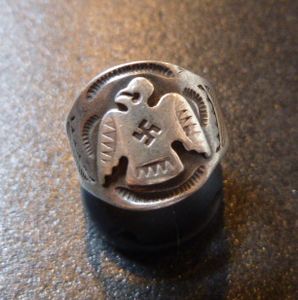 ナバホ 20〜40年代Antiqie Fred・Harvey 卍（スワスティカ